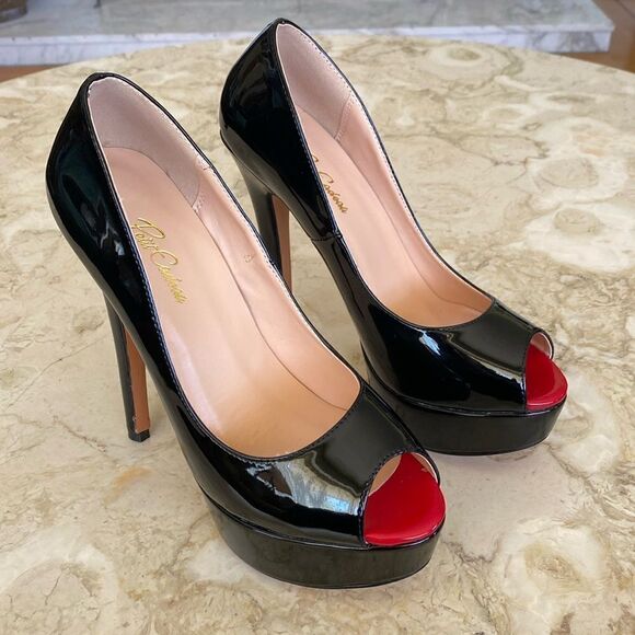 Petit Cadeaux Platform Peep Toe 5” Stiletto Heels Black Patent & Red - As New - Picture 3 of 16